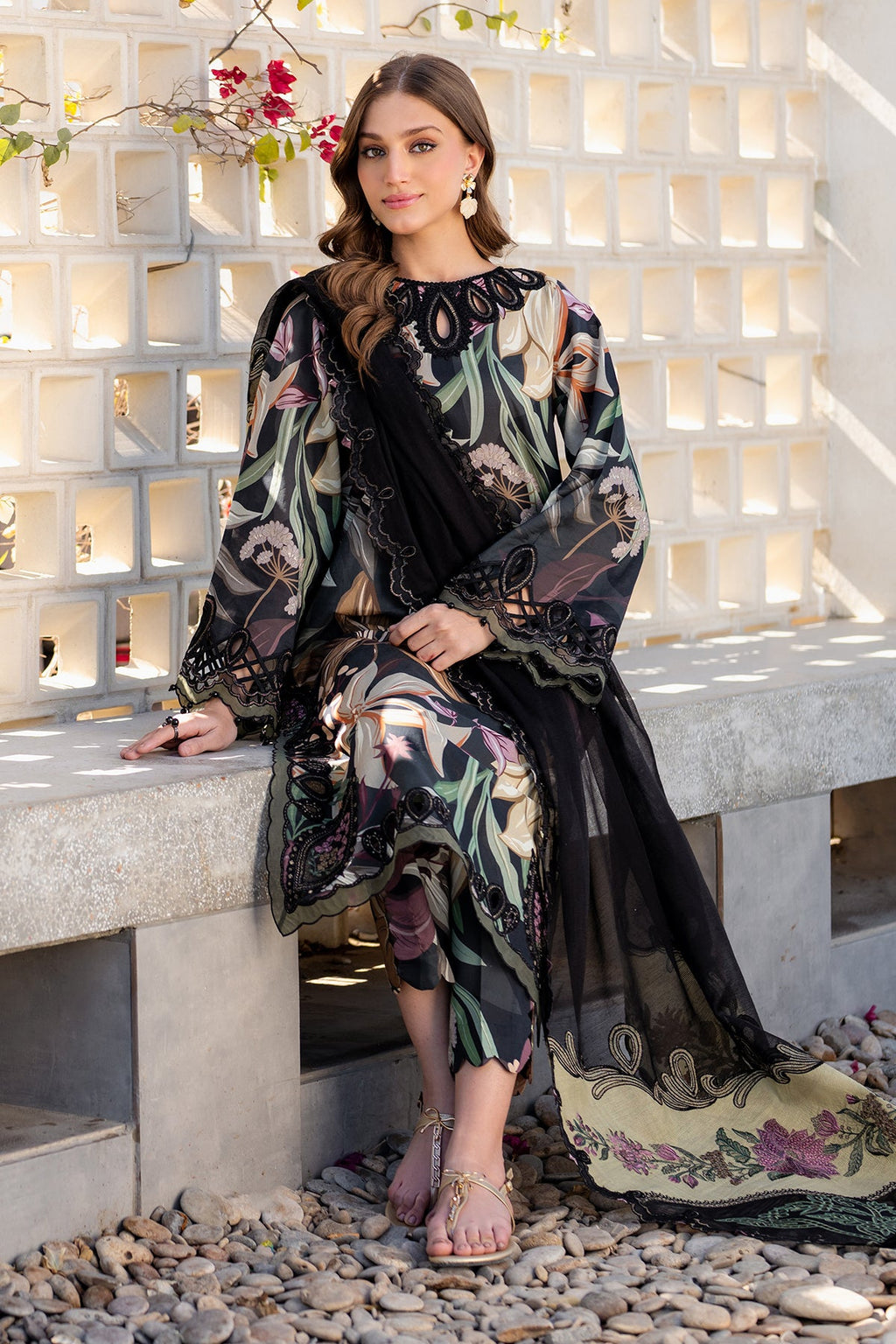 EMBROIDERED PRINTED LAWN UF