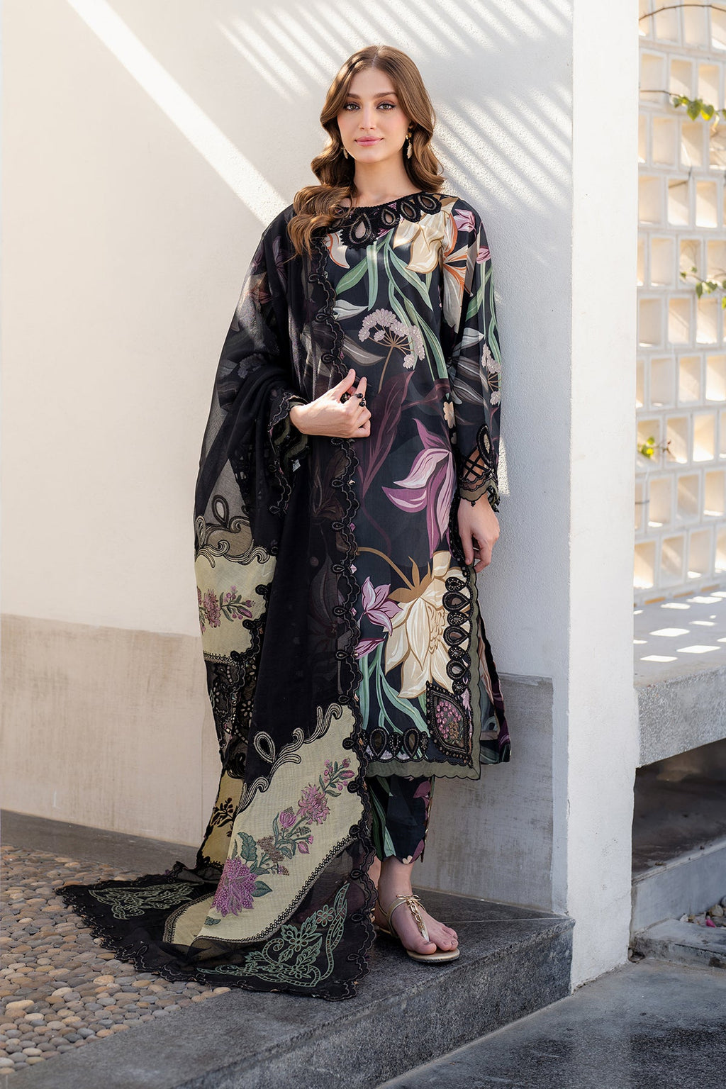 EMBROIDERED PRINTED LAWN UF