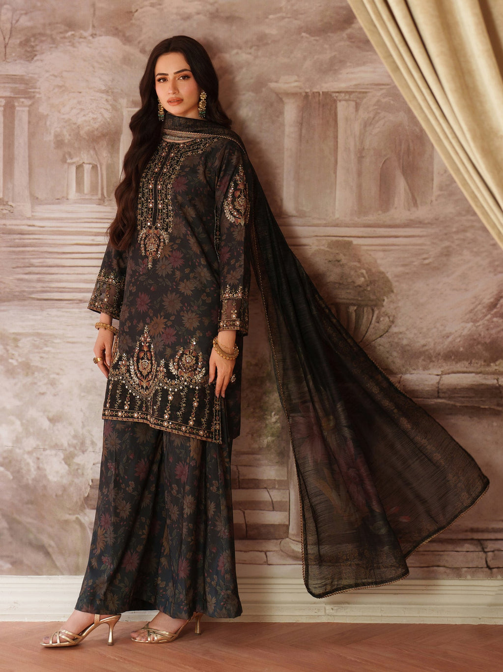 Mohagni Luxury Embroidered & Printed Unstitched Suit