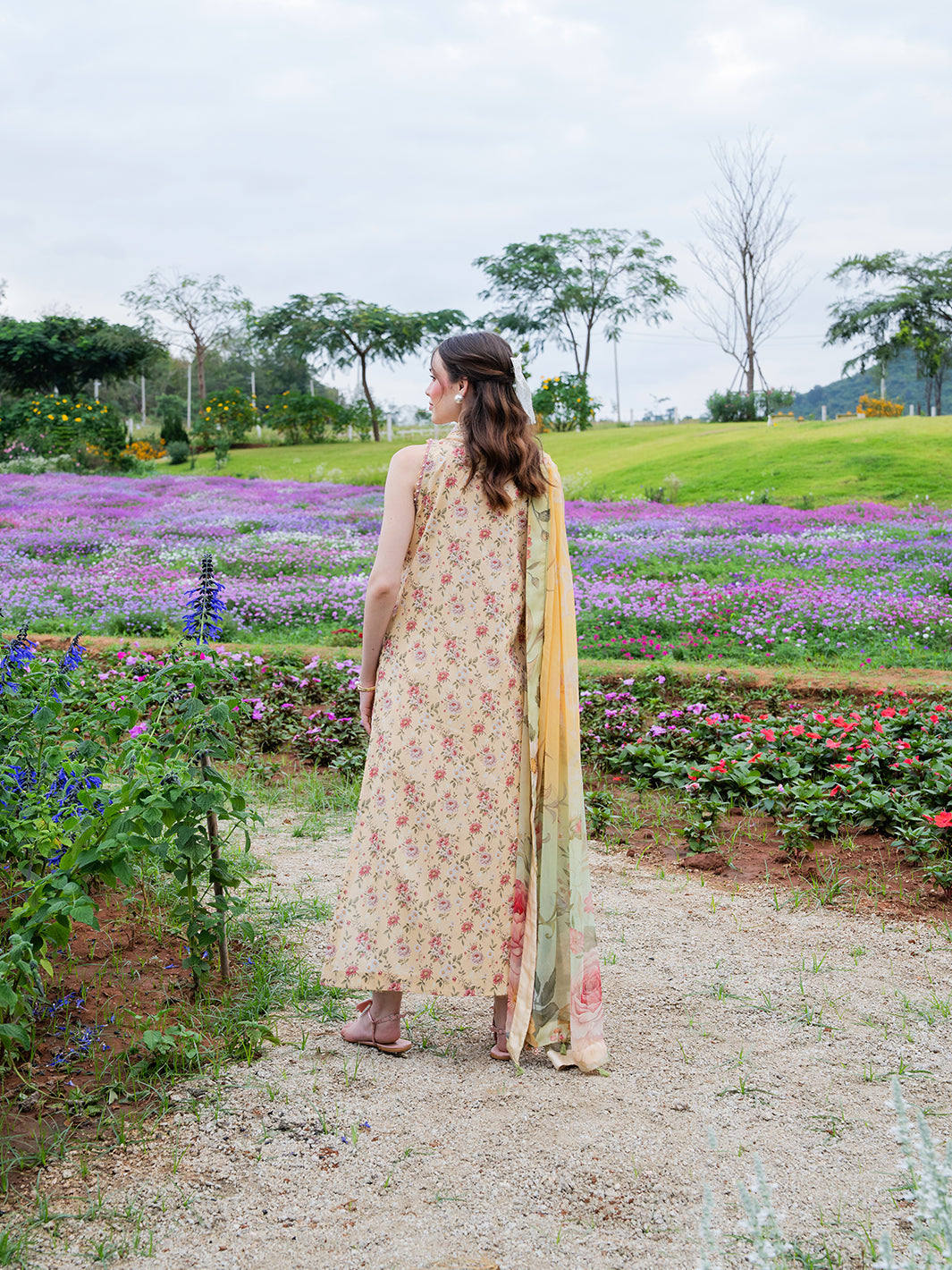 Izel Lawn Embroidered & Printed 3 Piece Dress