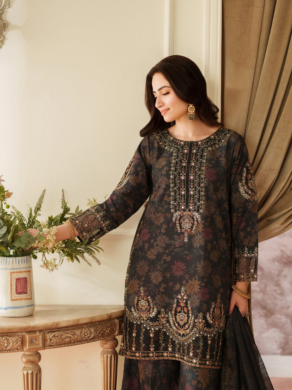 Mohagni Luxury Embroidered & Printed Unstitched Suit