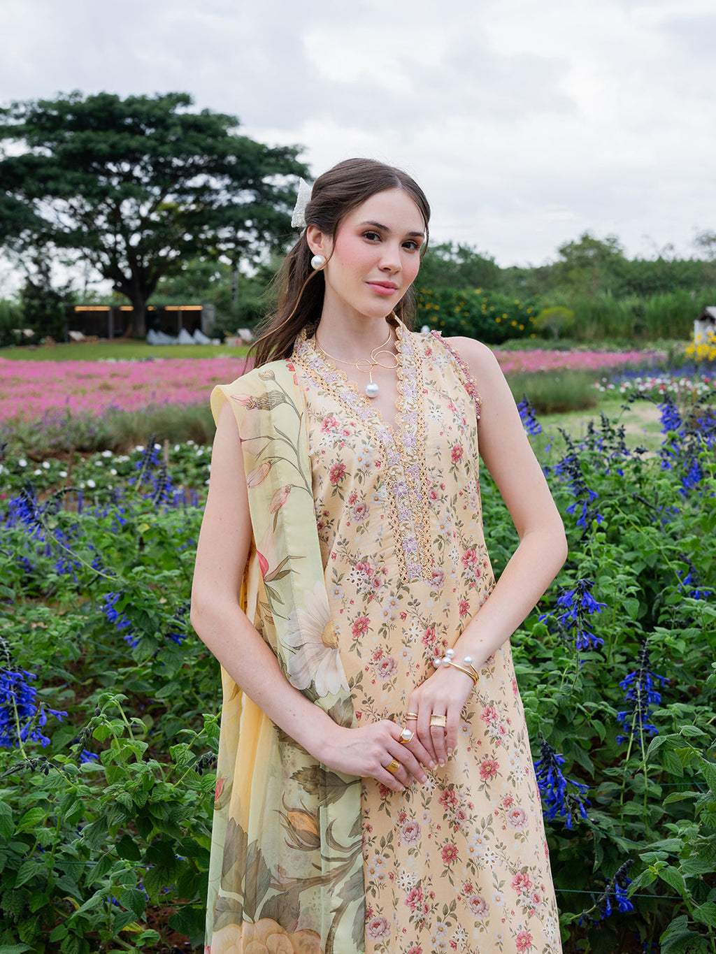 Izel Lawn Embroidered & Printed 3 Piece Dress