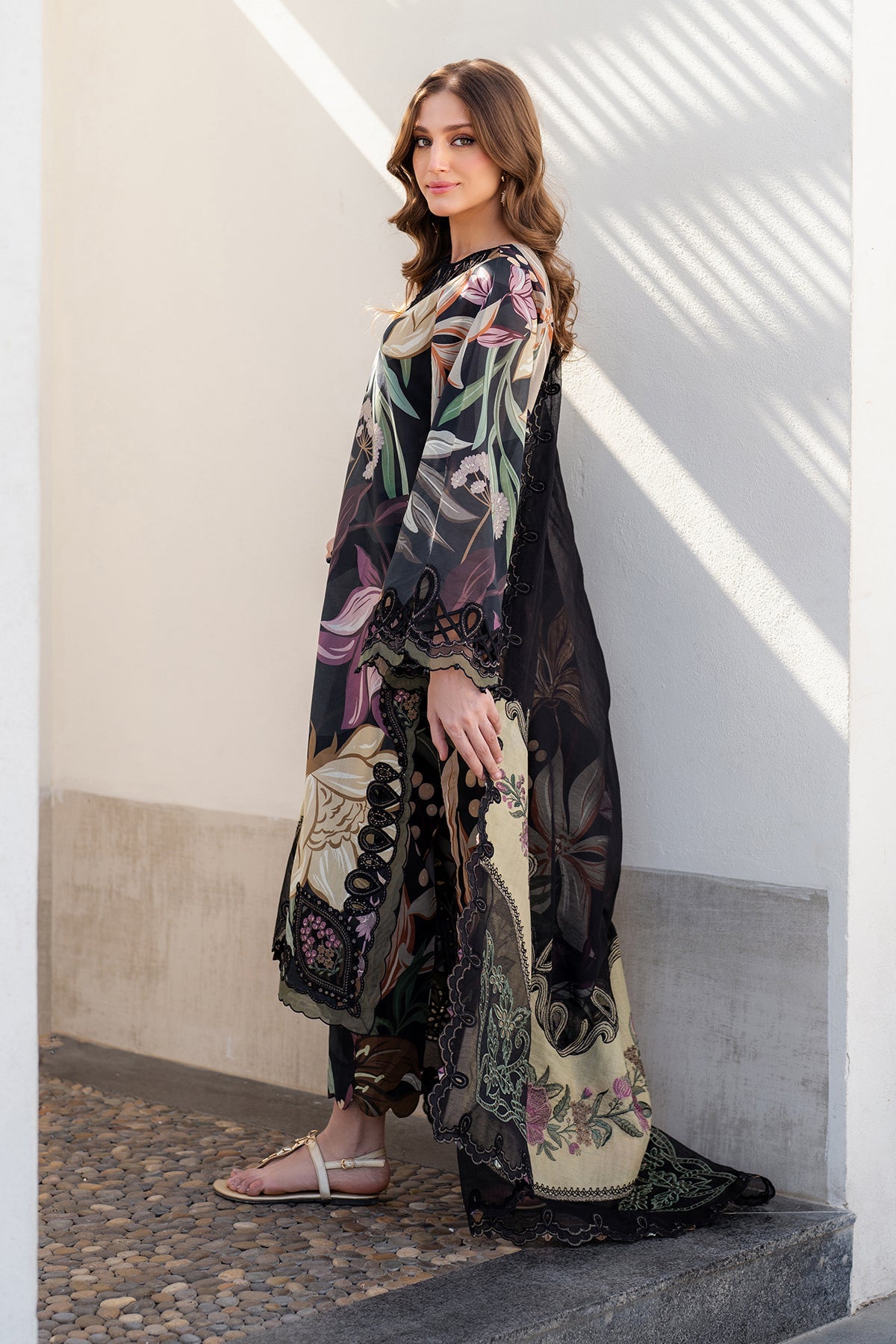 EMBROIDERED PRINTED LAWN UF